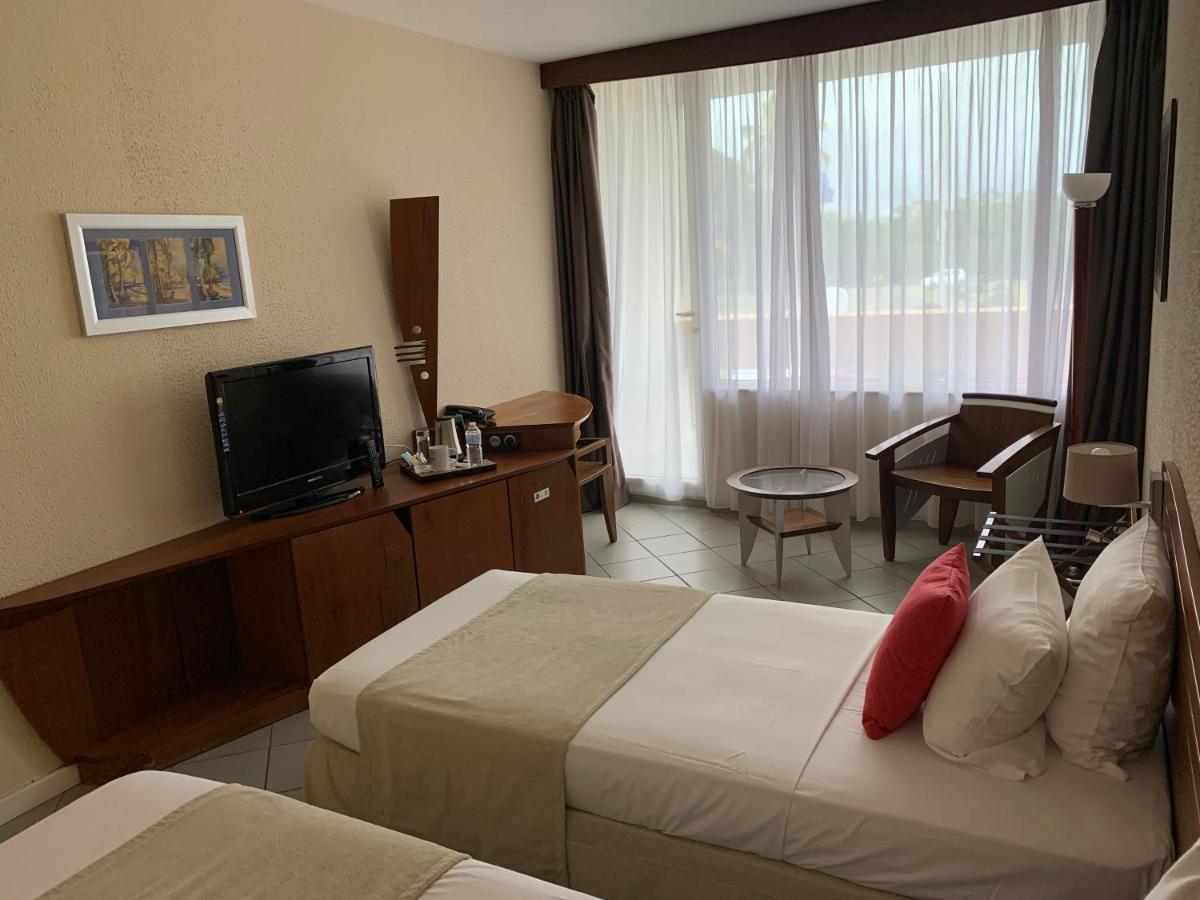 Hotel Des Roches Куру Екстер'єр фото